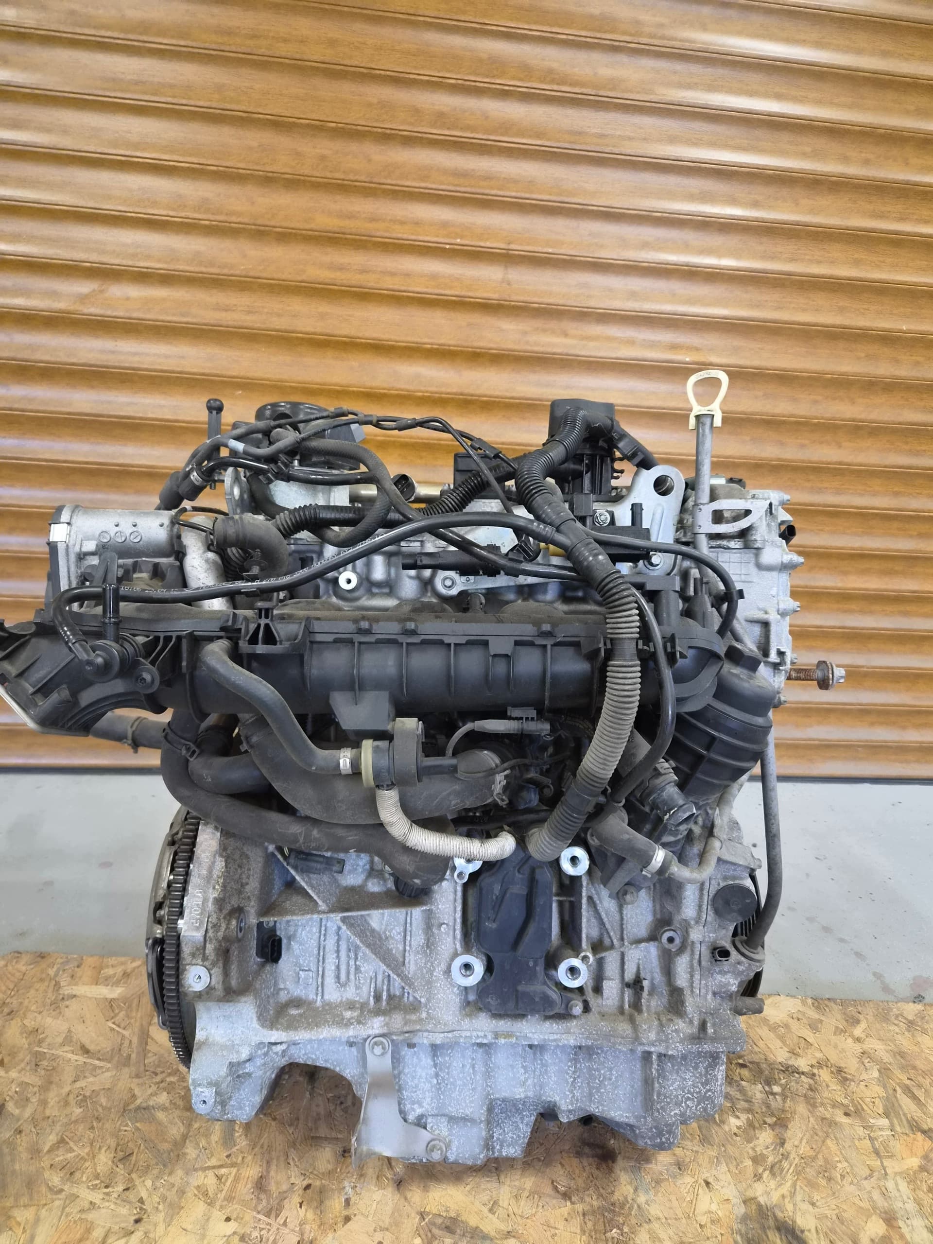Moteur M 270.910 — vue 4