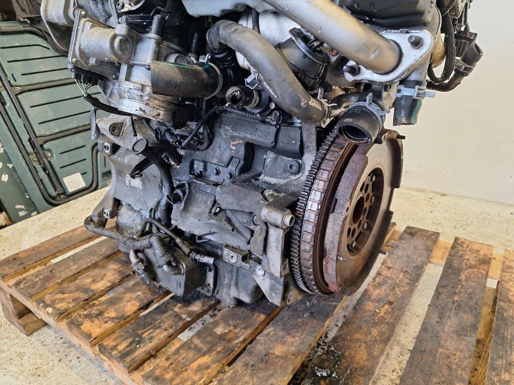 Moteur D 4204 T8 — vue 8