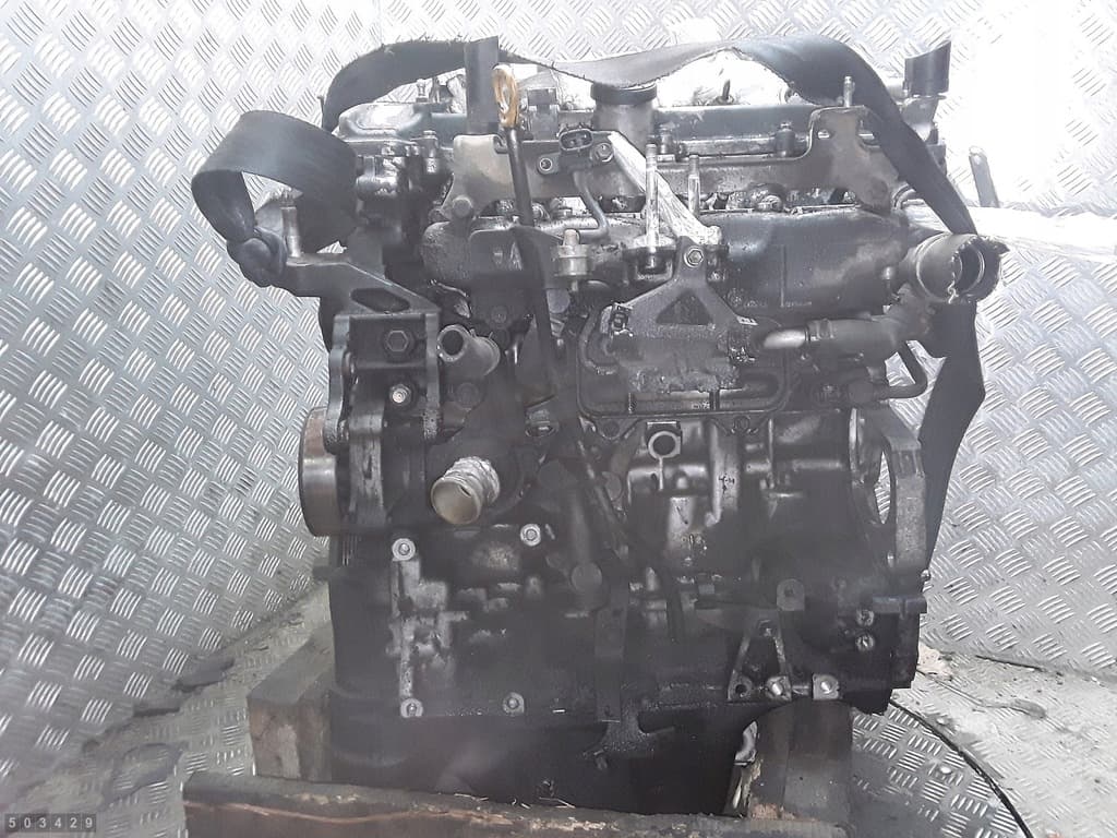 Moteur 2AD-FTV — vue 2
