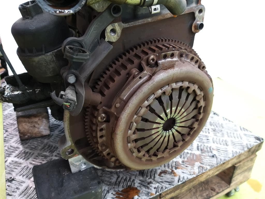 Moteur NFU (TU5JP4) — vue 4