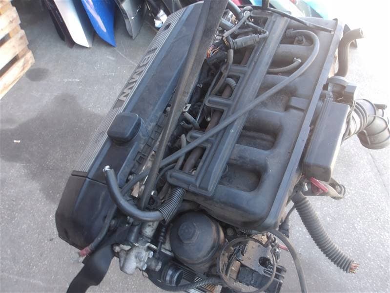 Moteur M52 B20 (206S4) — vue 2