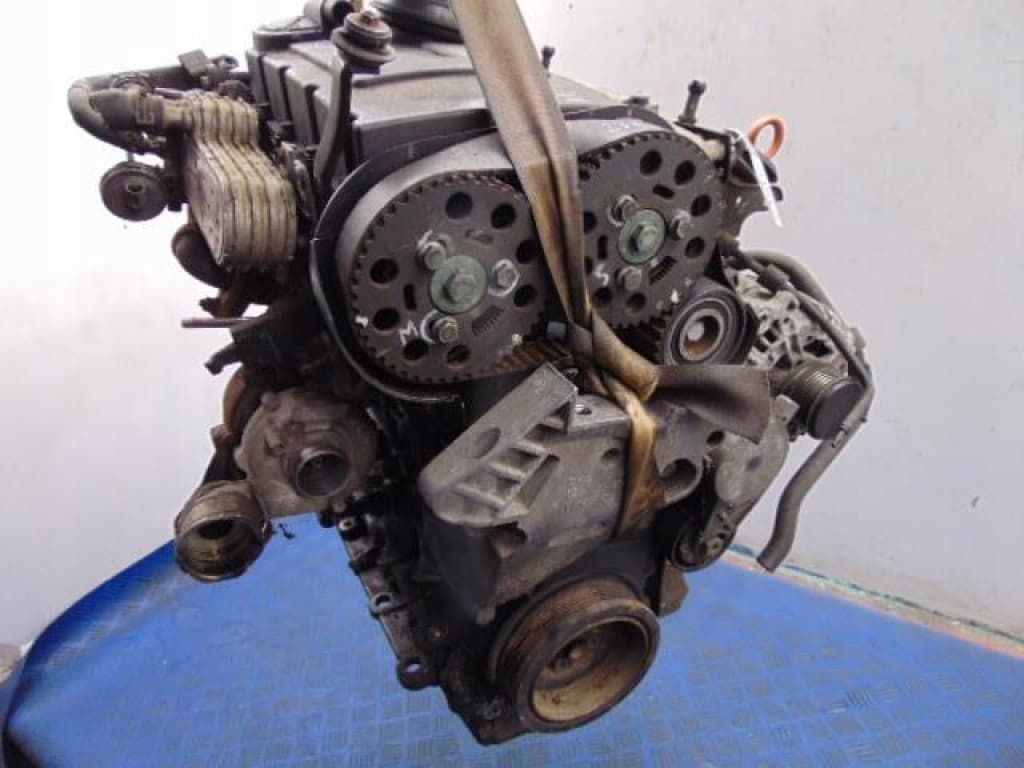 Moteur AUY — vue 4