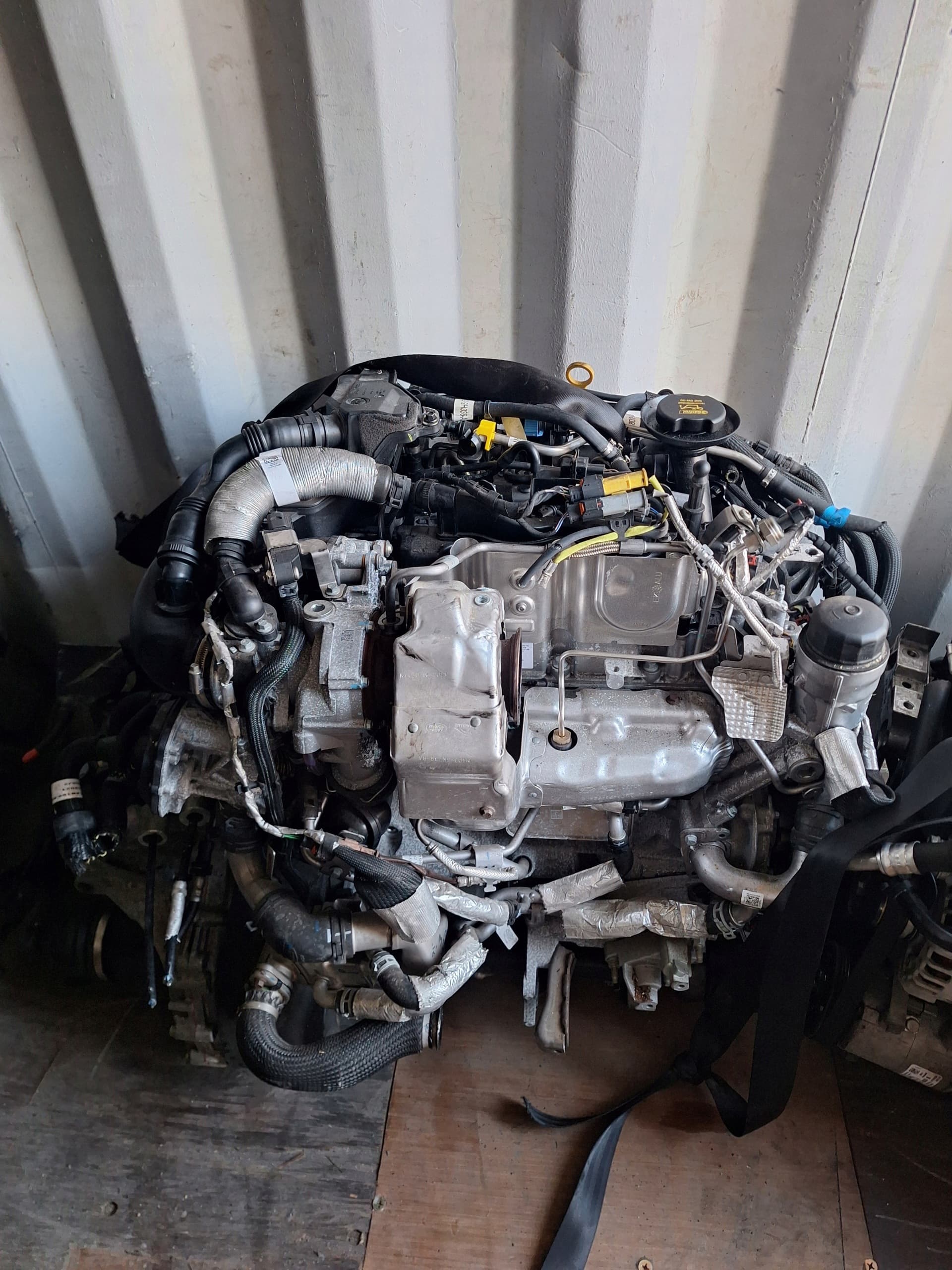 Moteur 204DTY(AJ20D4) — vue 2