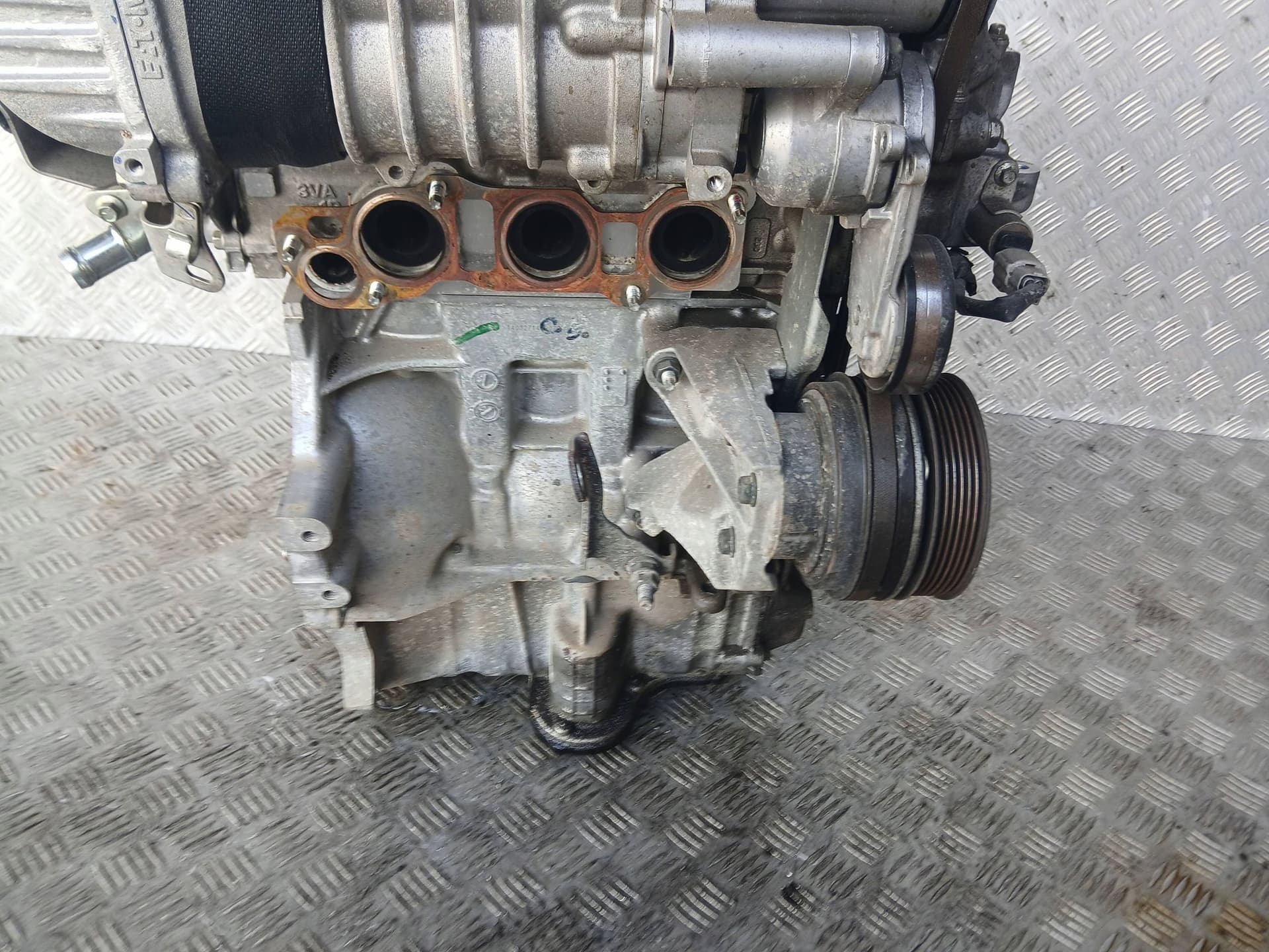 Moteur HR12DR — vue 8