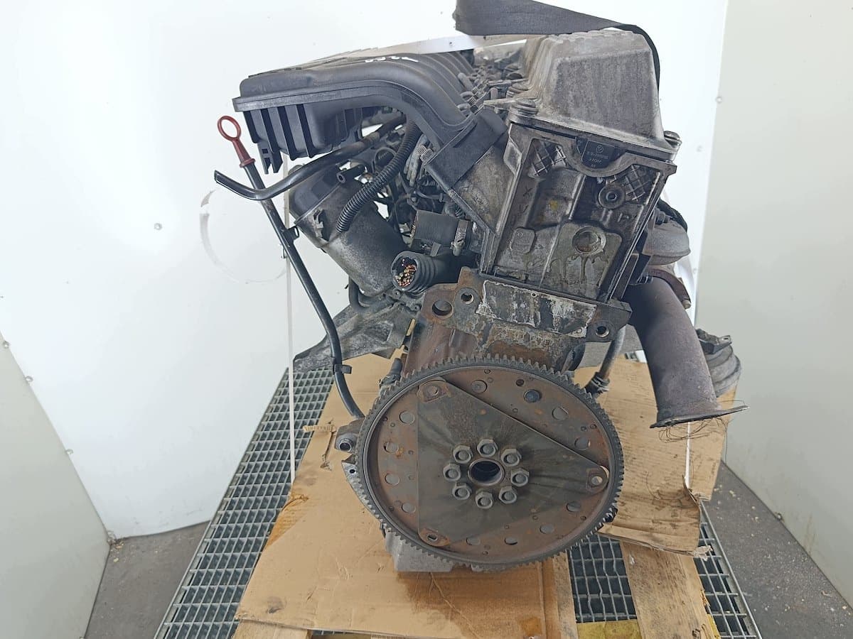 Moteur M51 D25 (256T1) — vue 3