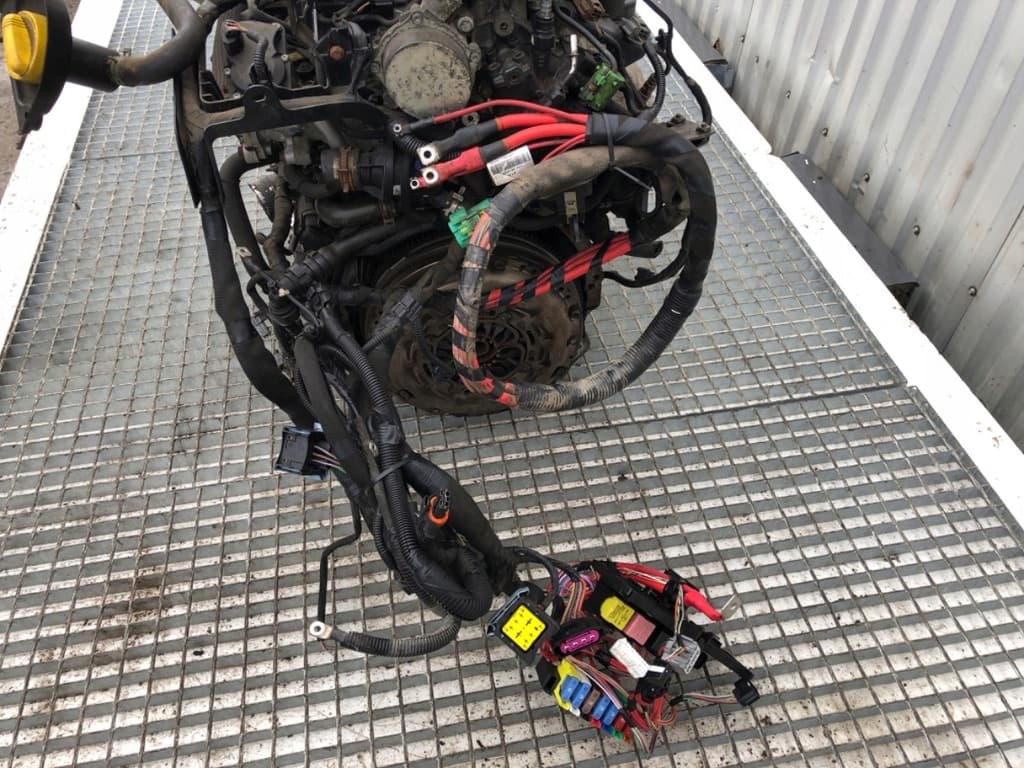 Moteur M9T 704 — vue 2
