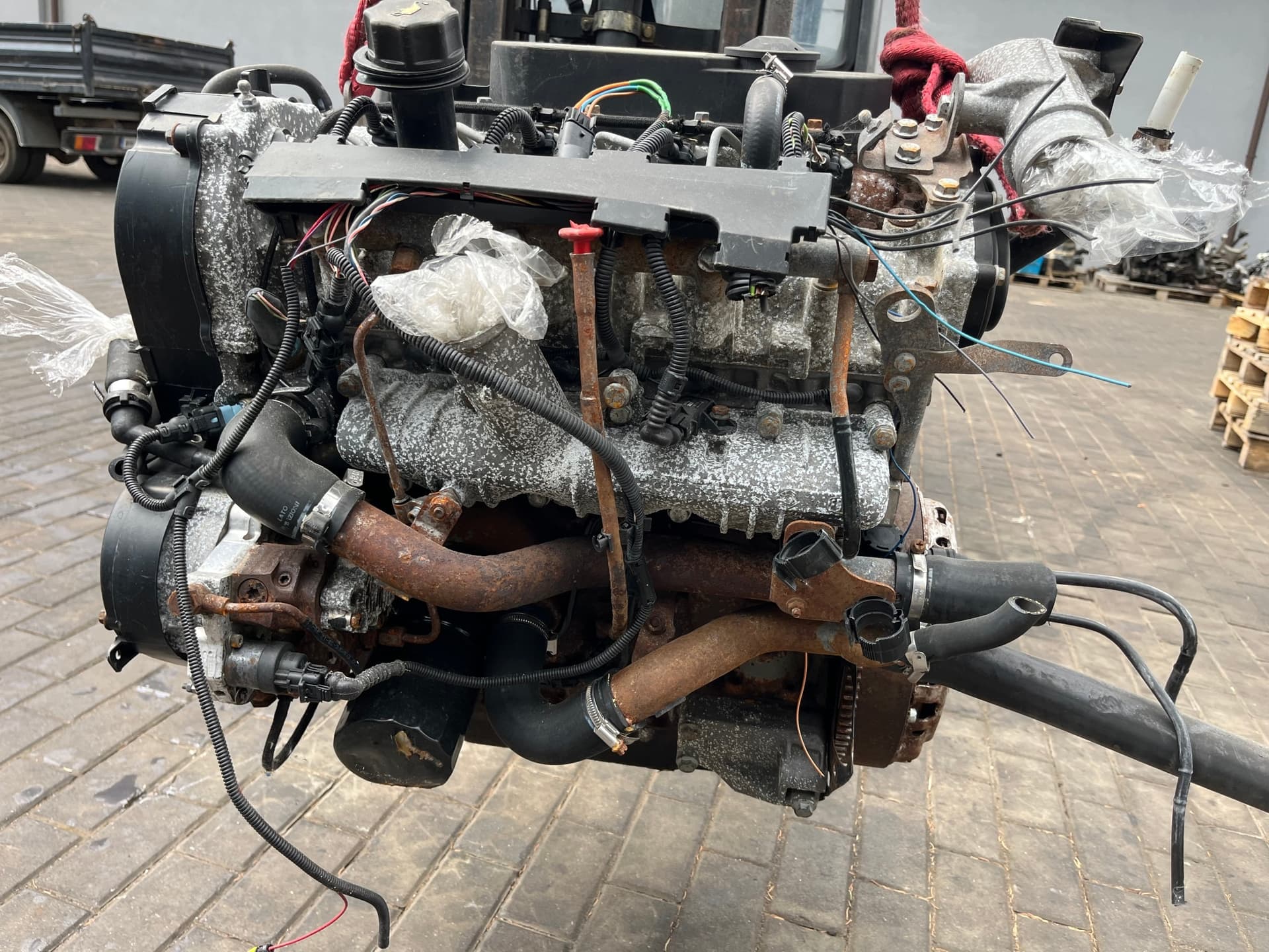 Moteur F1AE0481C — vue 3
