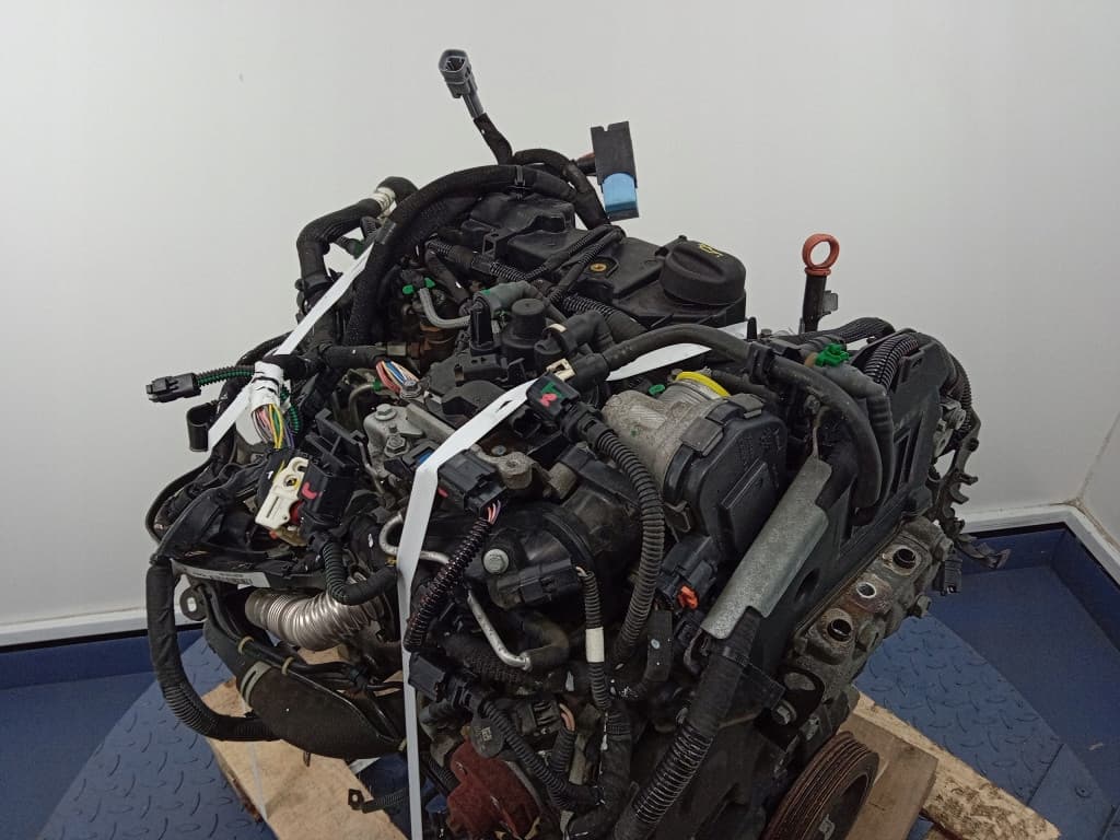 Moteur 8HP (DV4C) — vue 3