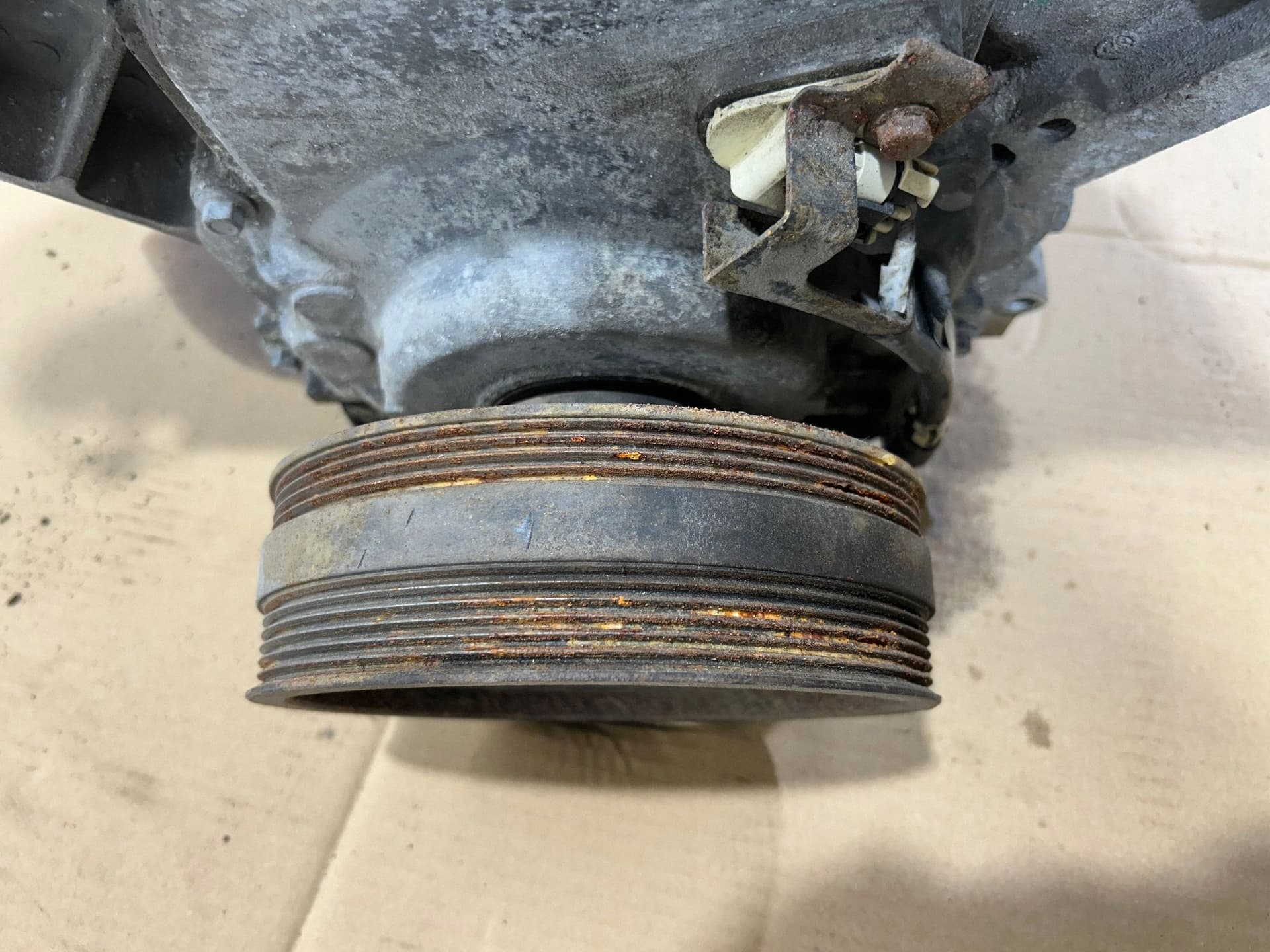 Moteur LC9(325CUV8) — vue 3