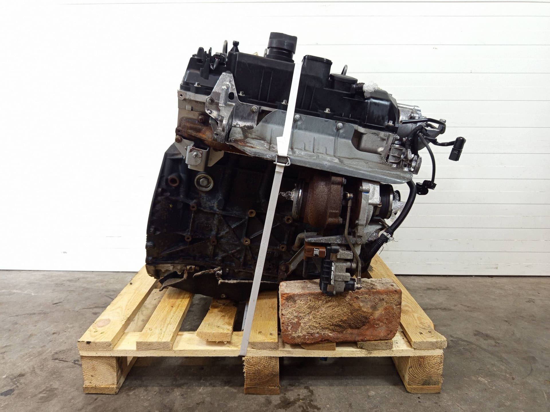 Moteur M 156.985 — vue 8