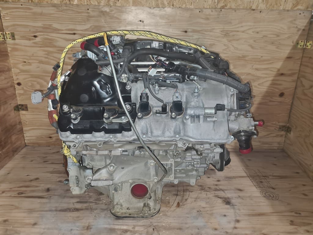 Moteur 2UR-FSE — vue 2