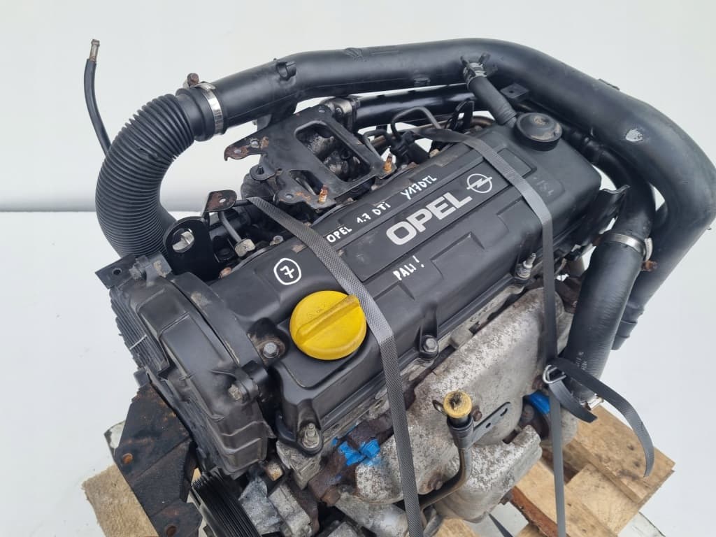 Moteur Y 17 DTL — vue 3