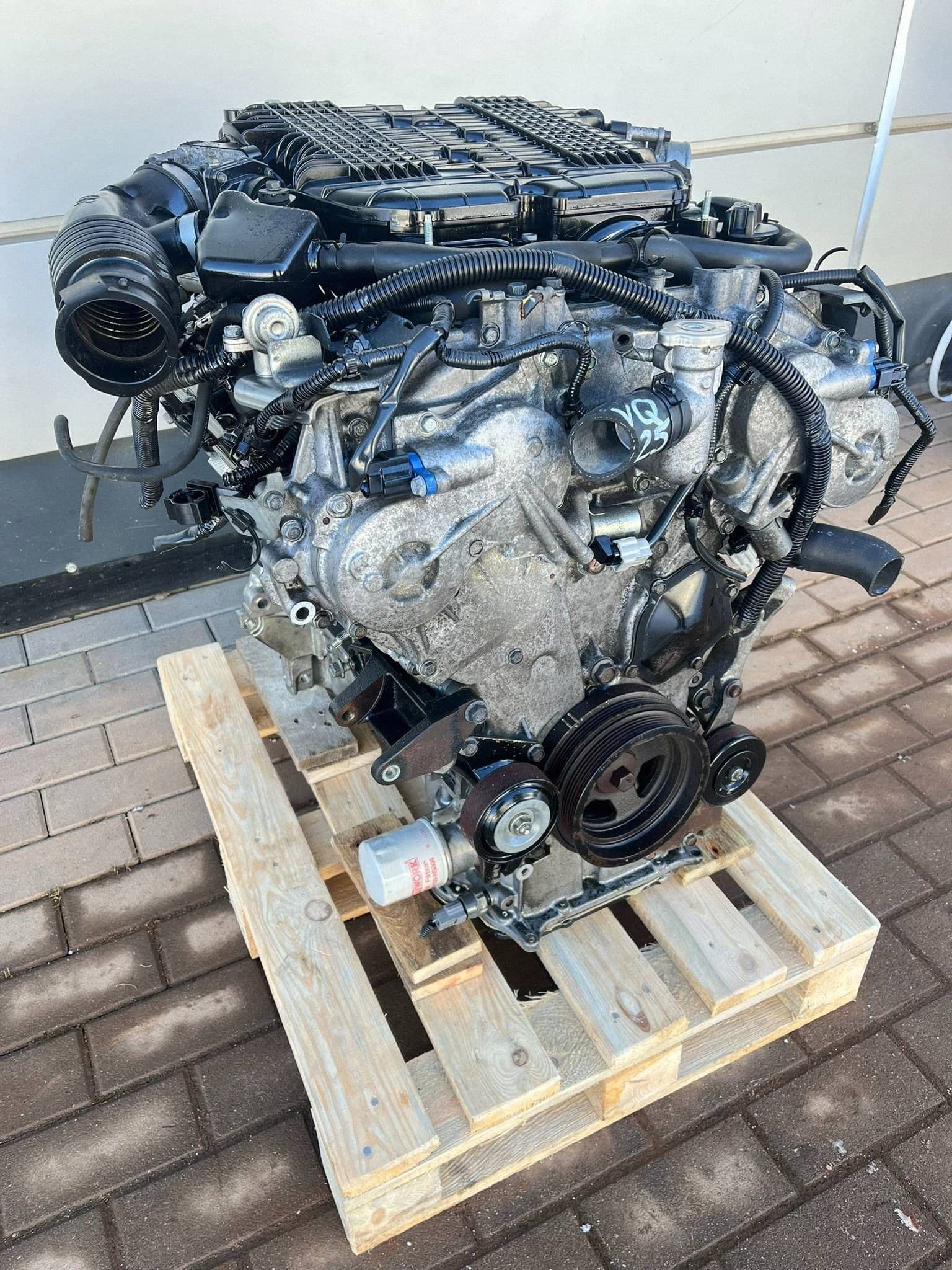 Moteur VQ25HR — vue 8