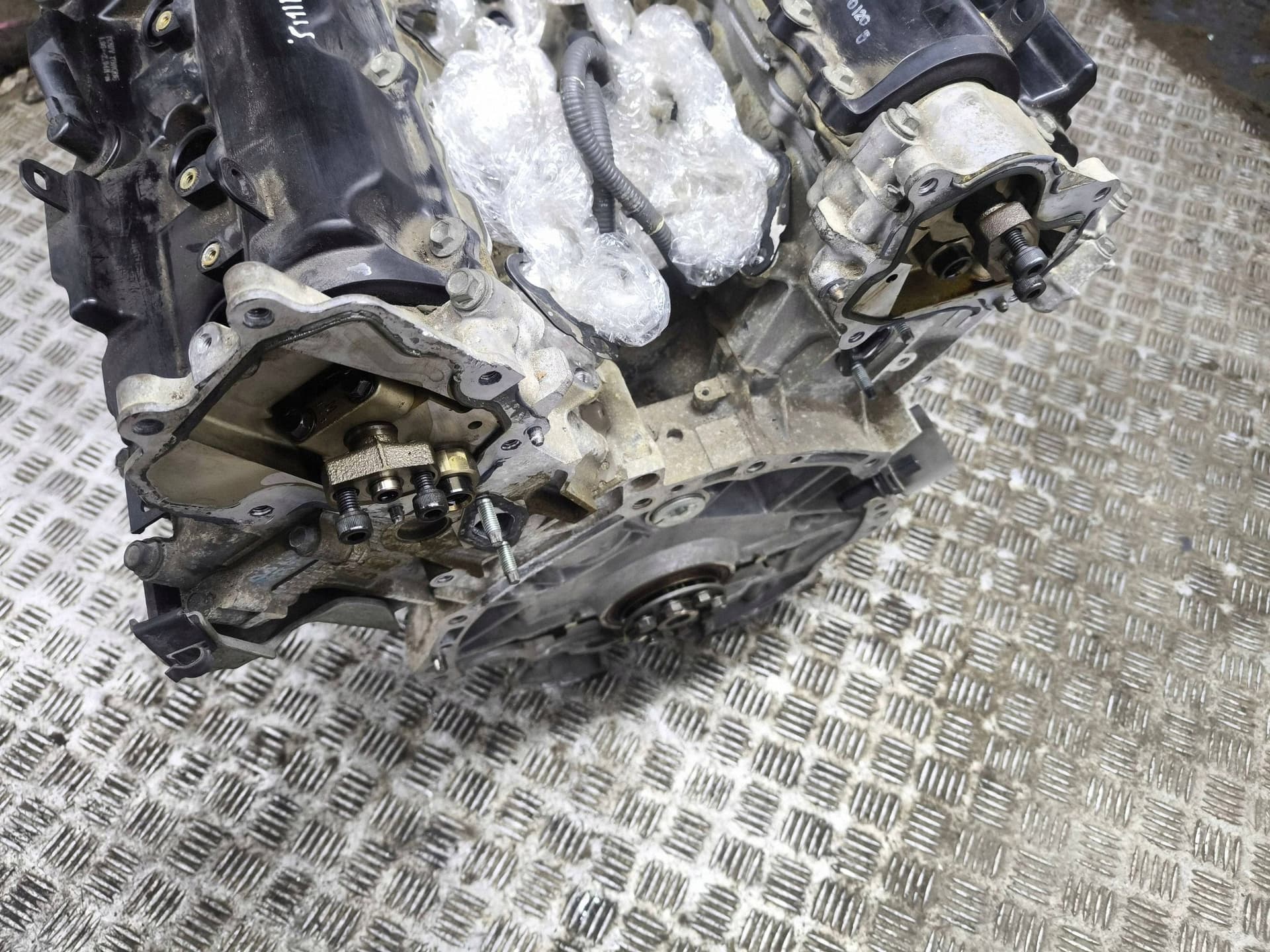 Moteur VQ37VHR — vue 3