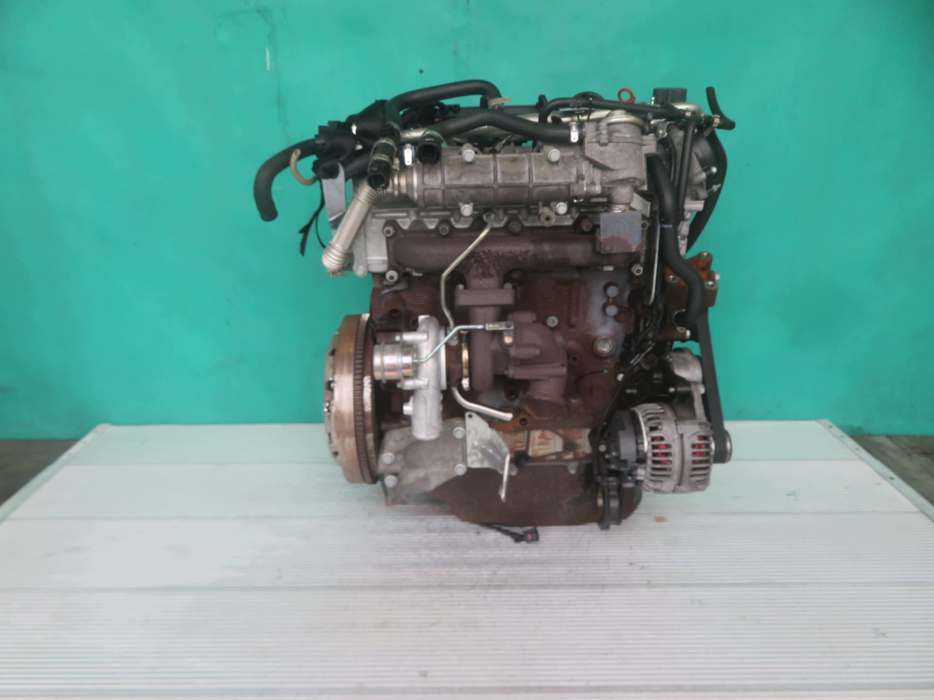 Moteur F1CE0481D — vue 6