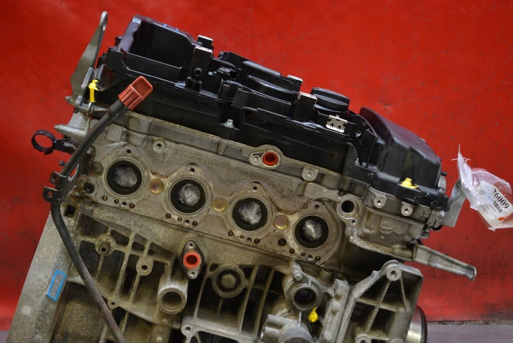 Moteur M 112.914 — vue 10