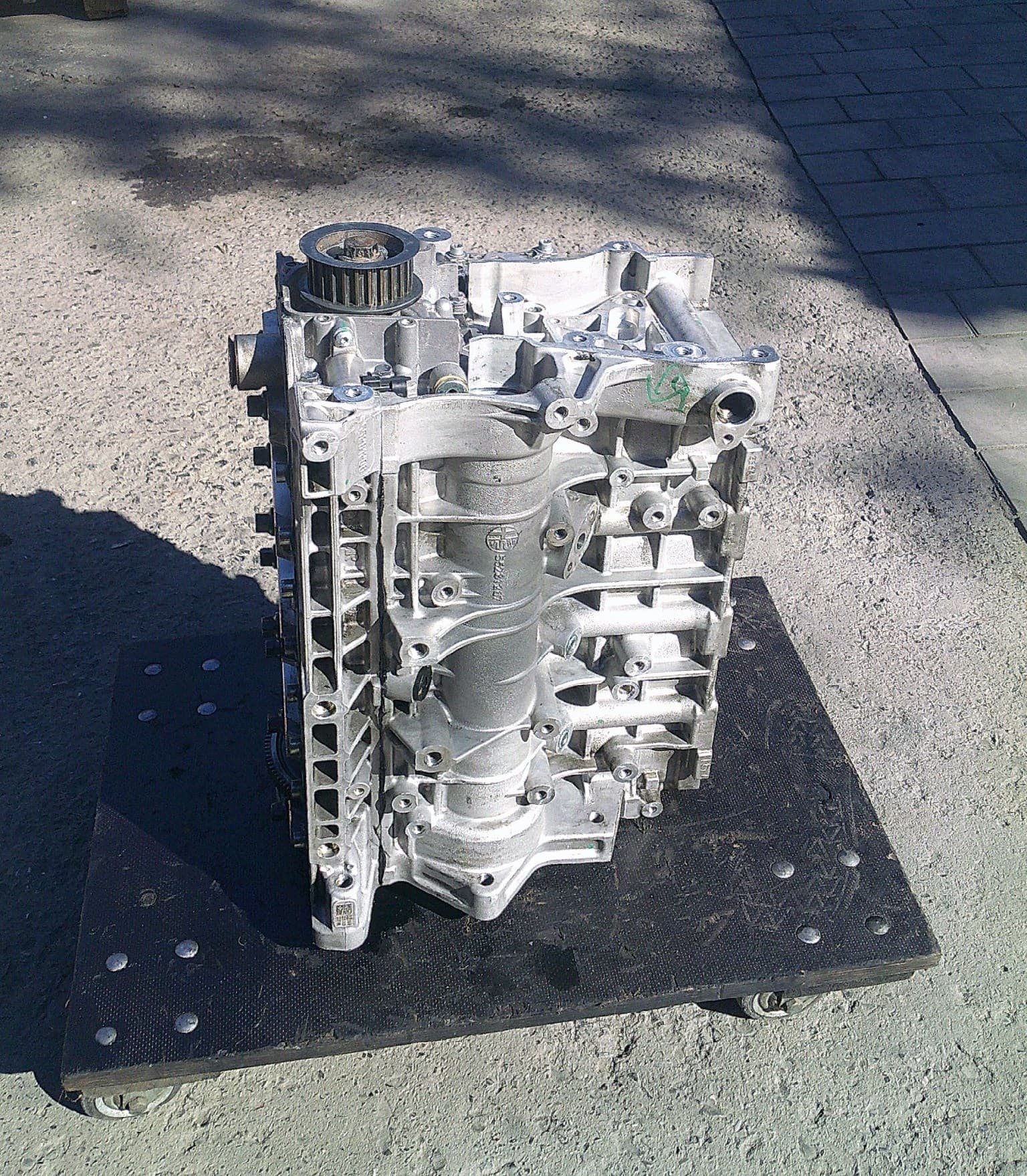 Moteur 552 68 818 — vue 6