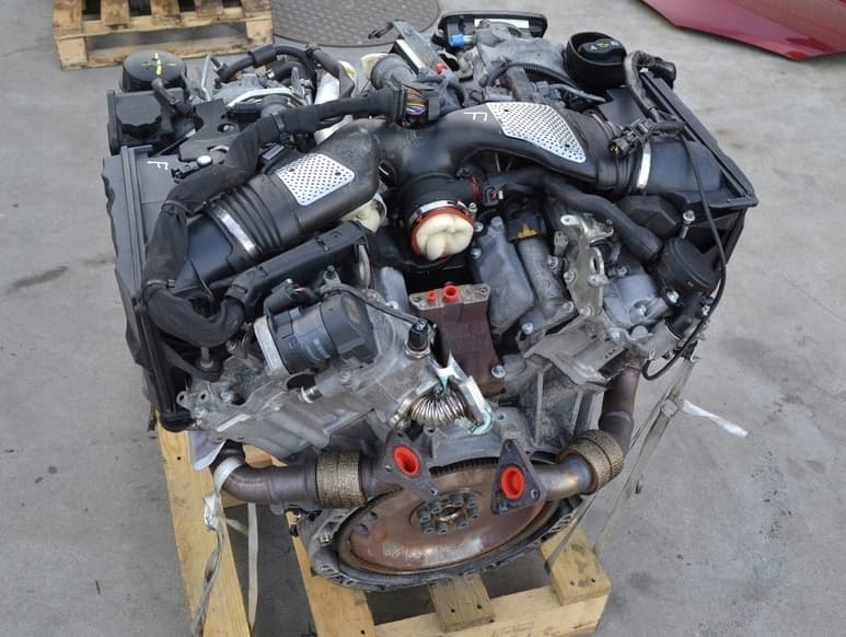 Moteur OM 642.832 pour Mercedes-Benz C-class