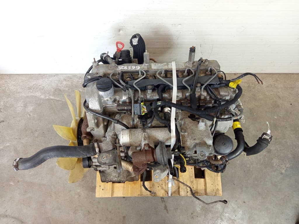 Moteur D27DT — vue 5
