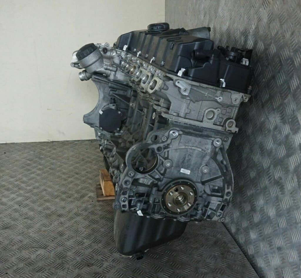 Moteur N52 B30 A — vue 3