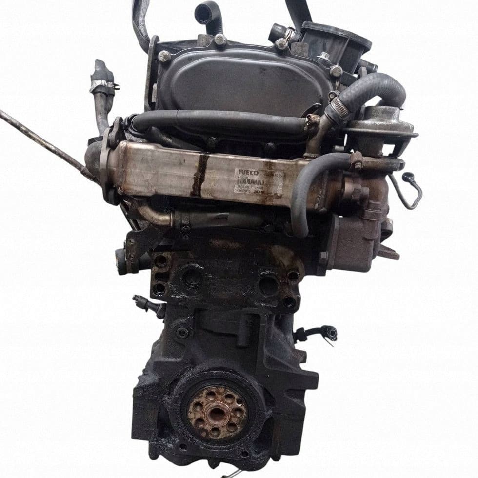 Moteur F1AE0481G — vue 4