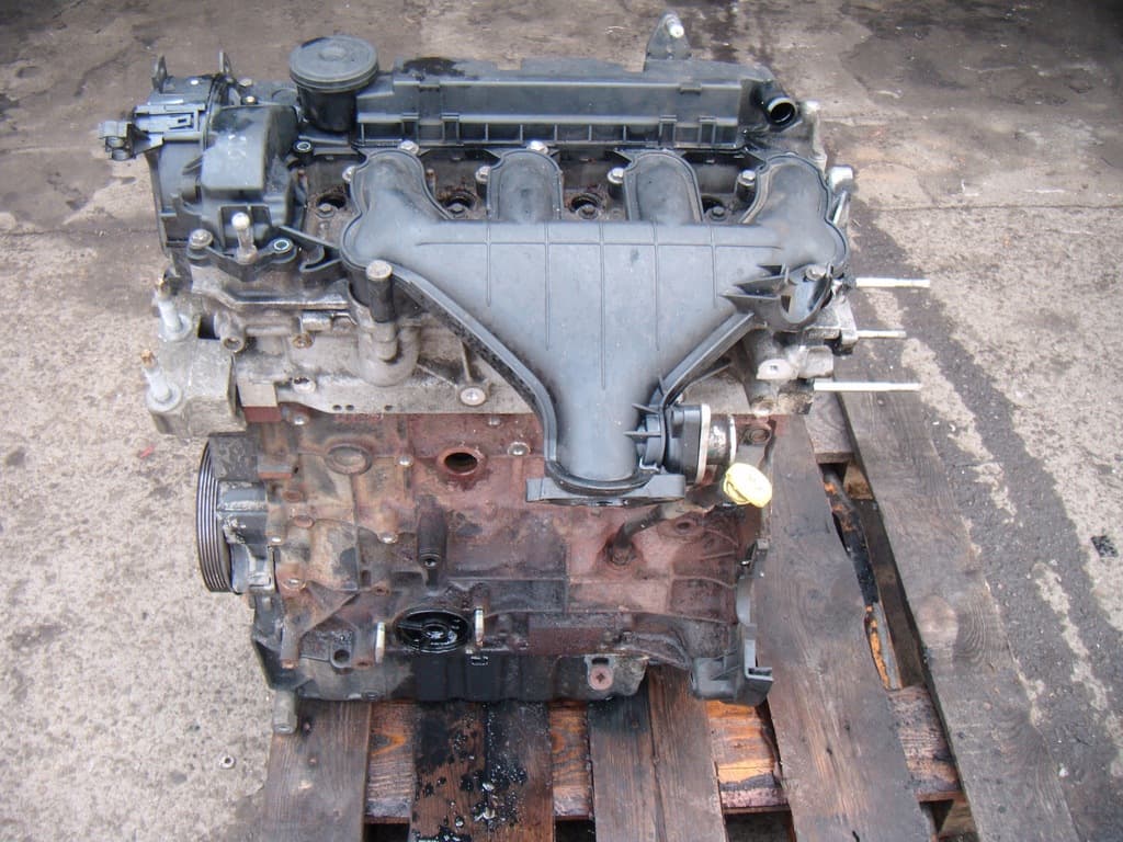 Moteur D 4204 T — vue 4