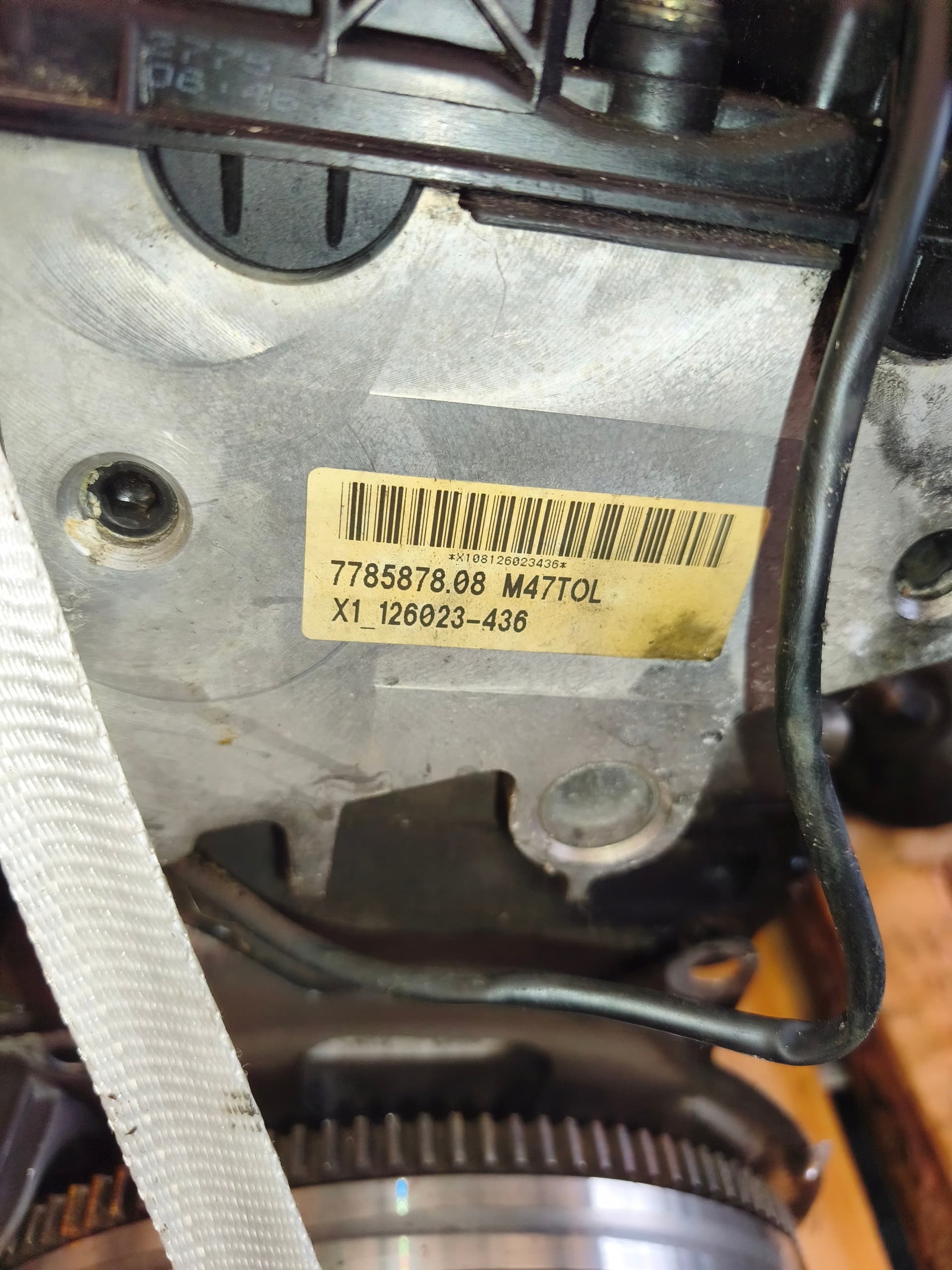 Moteur M47 D20 (204D4) — vue 9