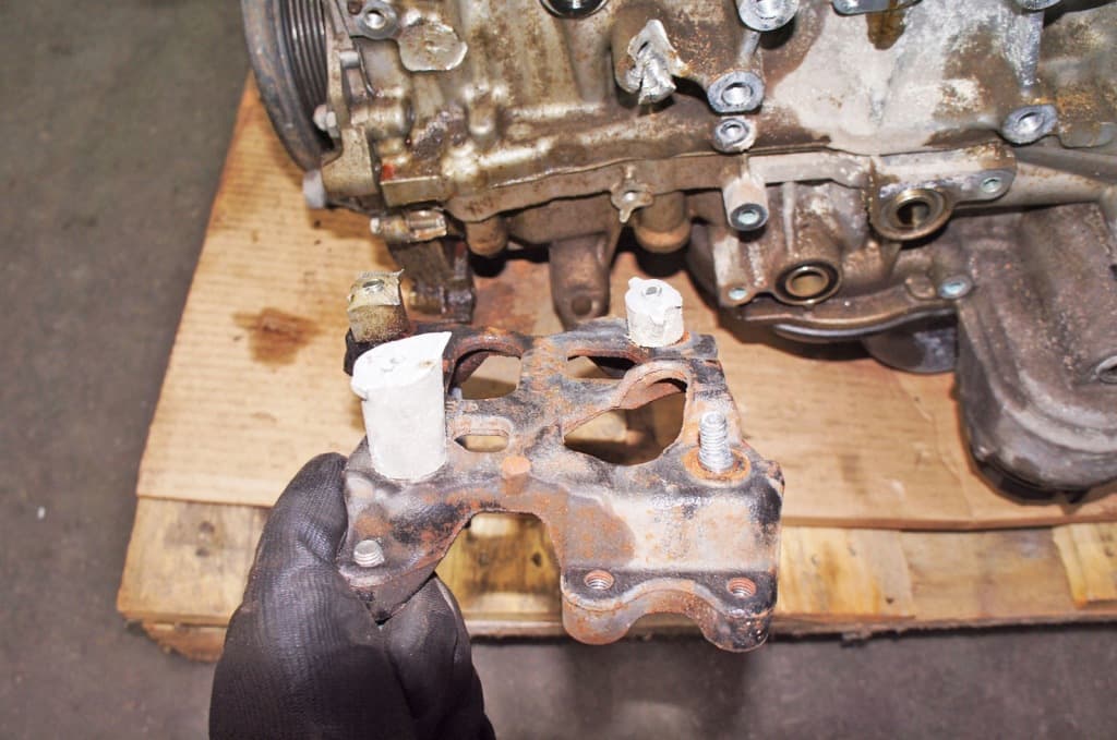 Moteur 8AR-FTS — vue 4