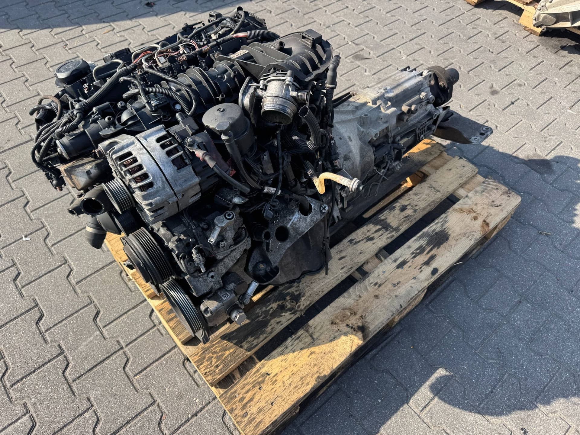 Moteur N47 D20 A — vue 3