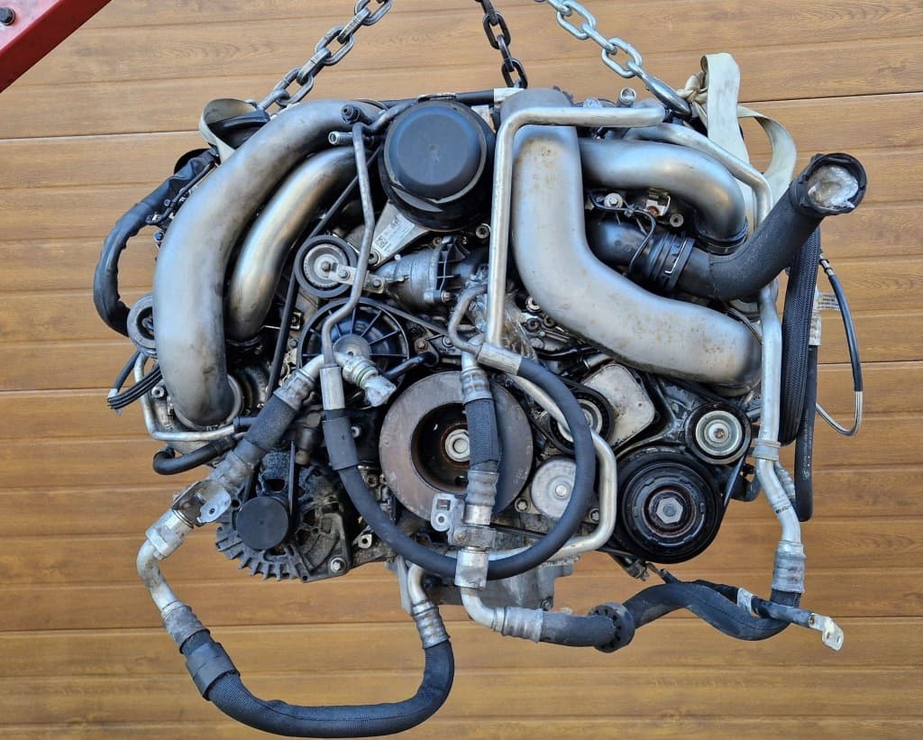 Moteur M 157.982 - Image 1