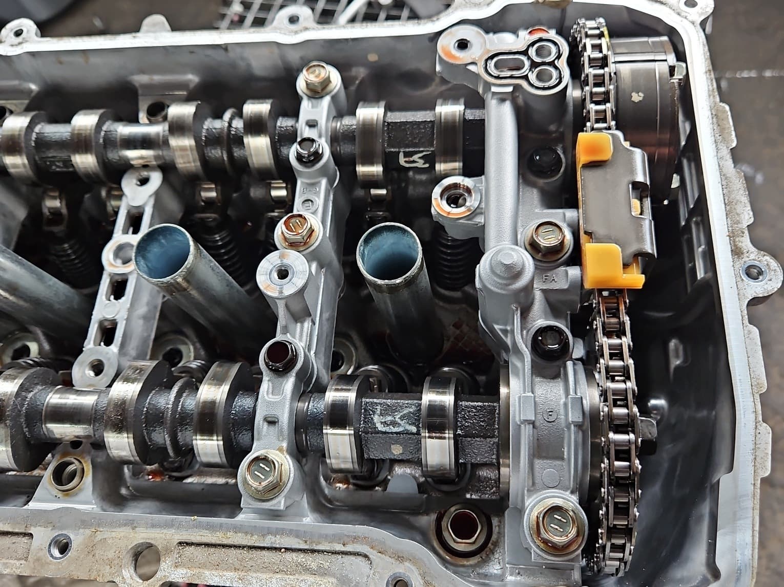 Moteur 2ZR-FXE — vue 4