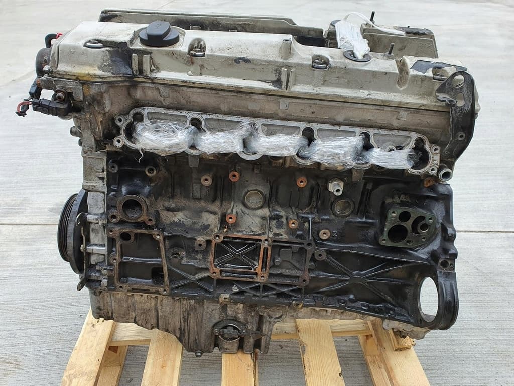 Moteur M 104.994 - Image 1
