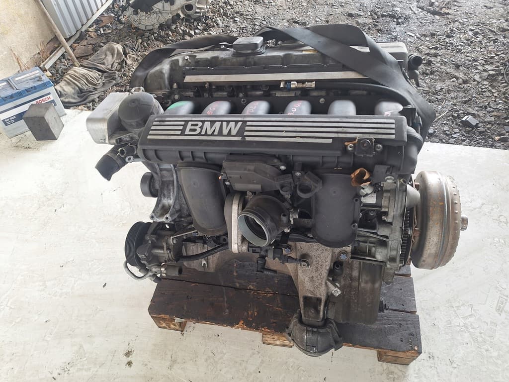Moteur N52 B25 A — vue 3