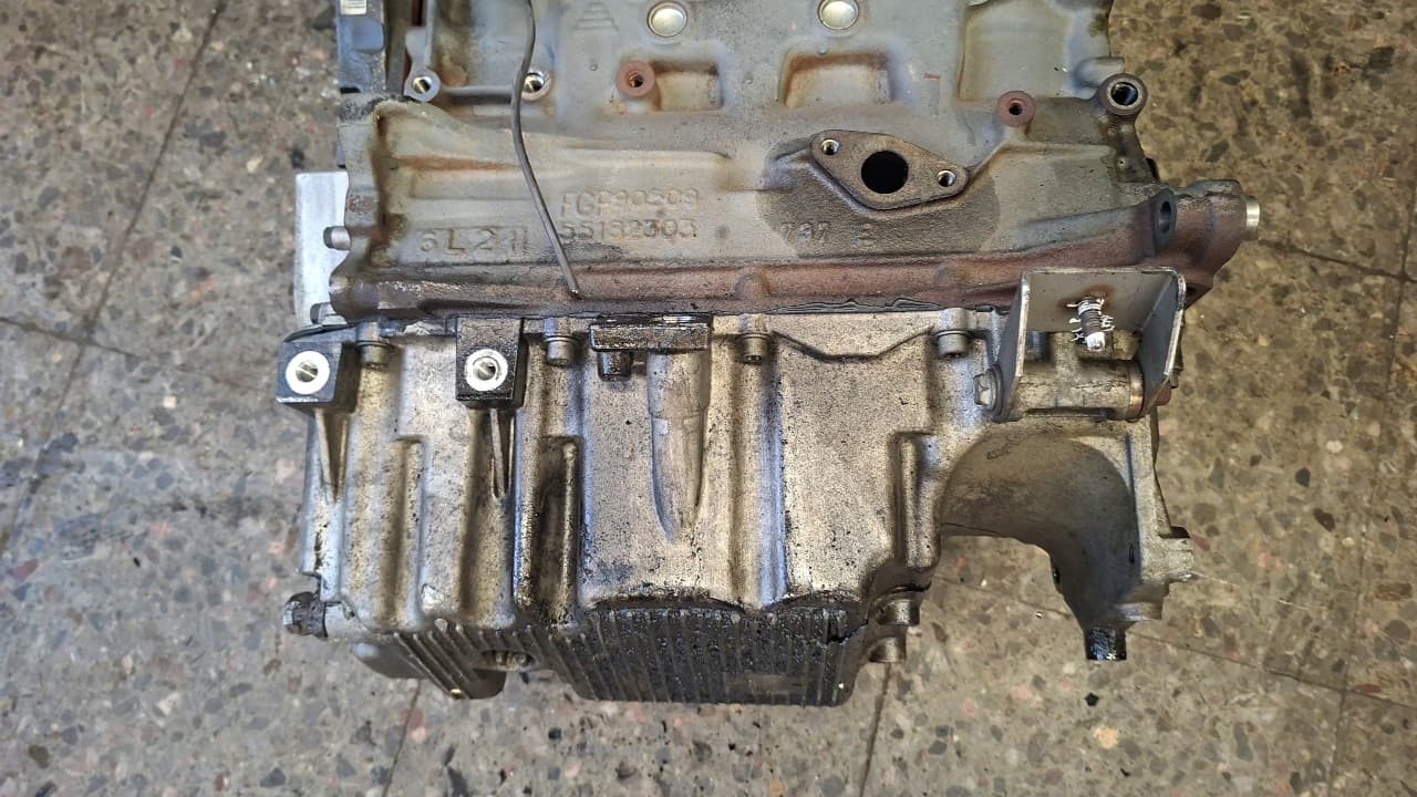 Moteur D19AA — vue 7