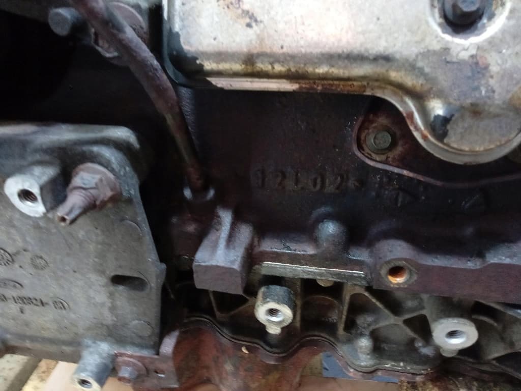 Moteur YF — vue 5