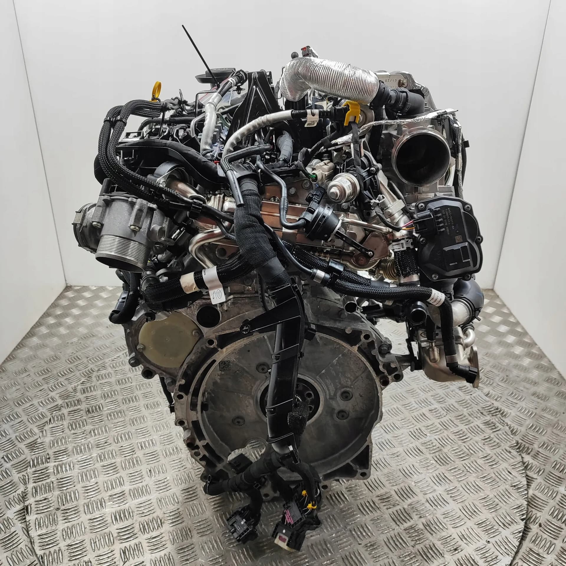 Moteur 204DTY(AJ20D4) — vue 3
