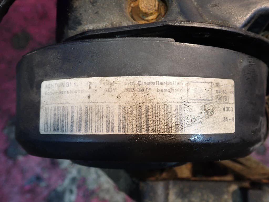 Moteur AUY — vue 4