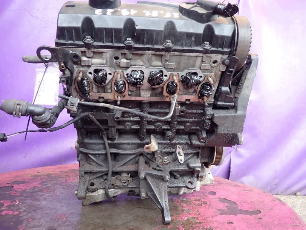 Moteur AUY — vue 4