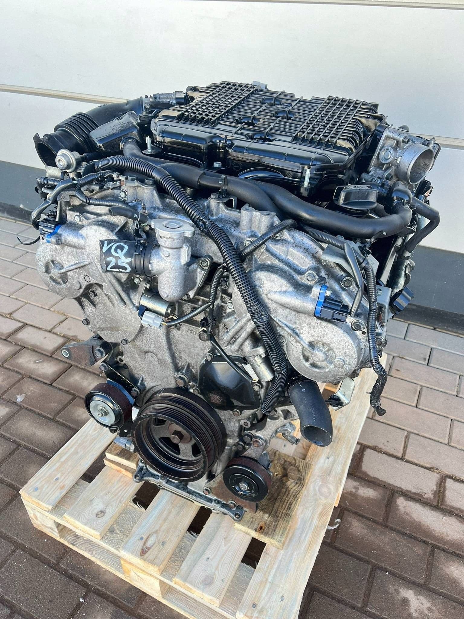 Moteur VQ25HR — vue 2