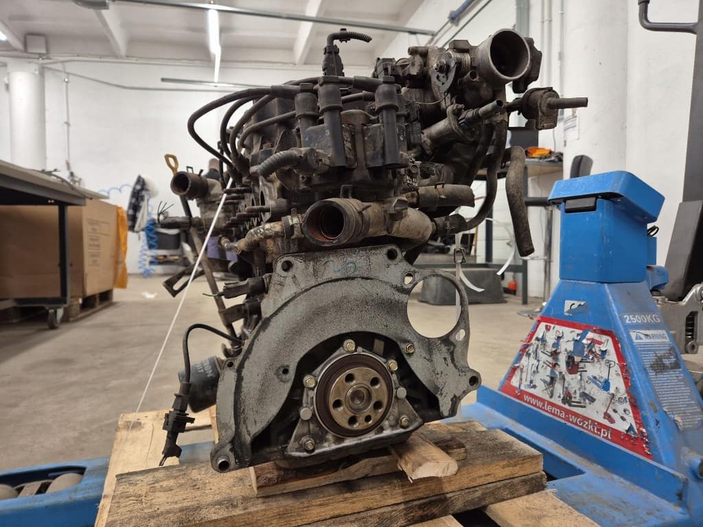 Moteur G4EA — vue 4