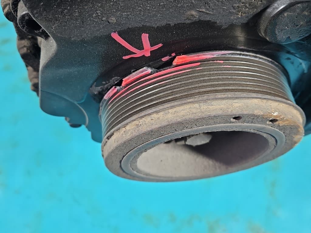 Moteur F1AE0481C — vue 3
