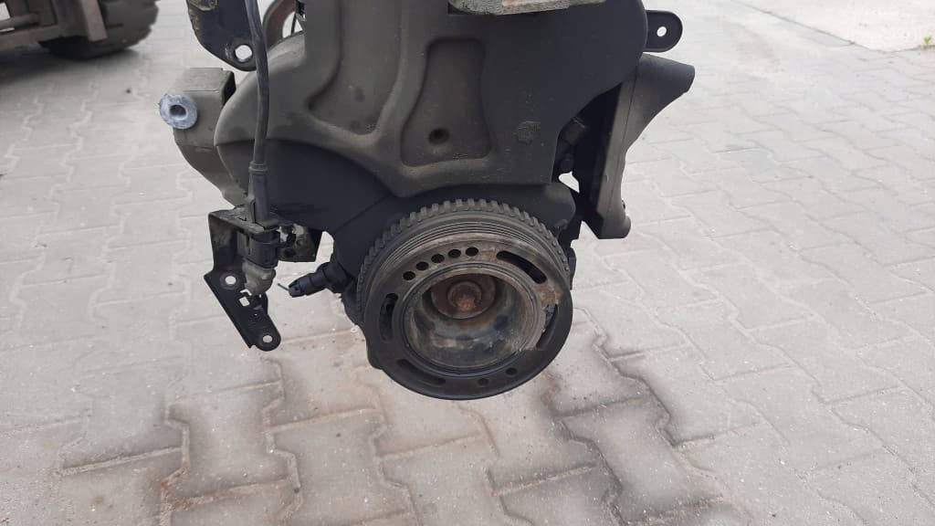 Moteur Z 16 YNG — vue 3