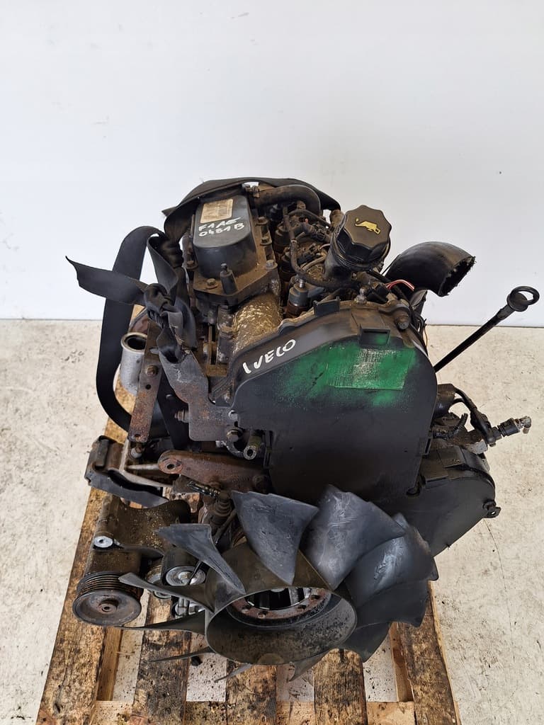 Moteur F1AE0481B — vue 2