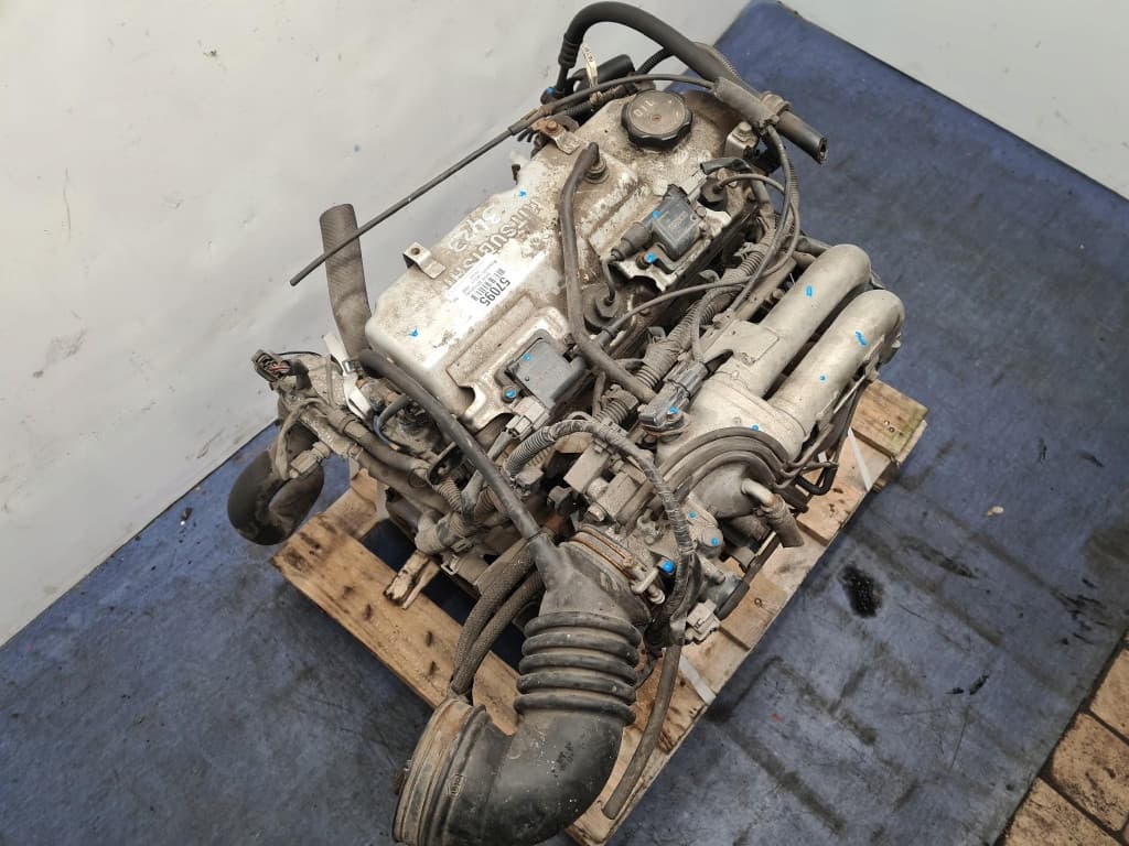 Moteur 4G18 — vue 6