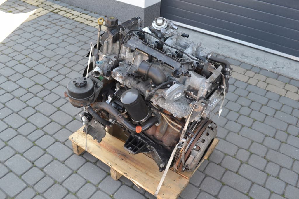 Moteur F1CE0481H — vue 3