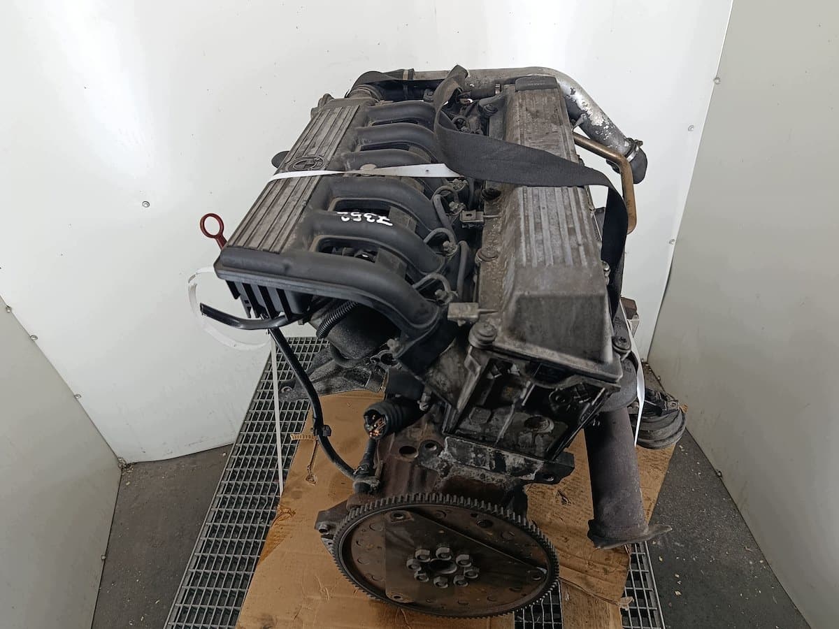 Moteur M51 D25 (256T1) — vue 2