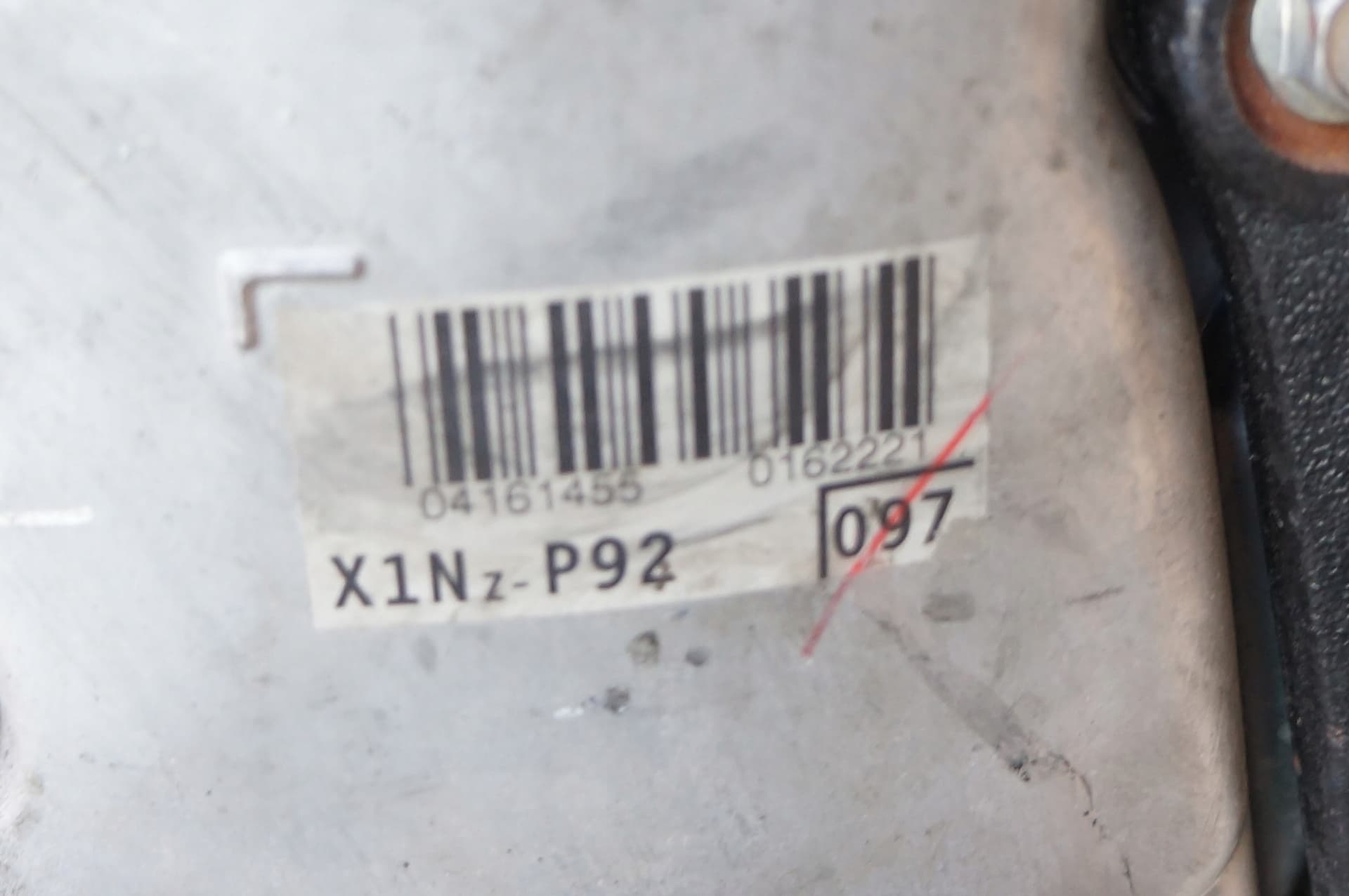 Moteur 1NZ-FXE — vue 4
