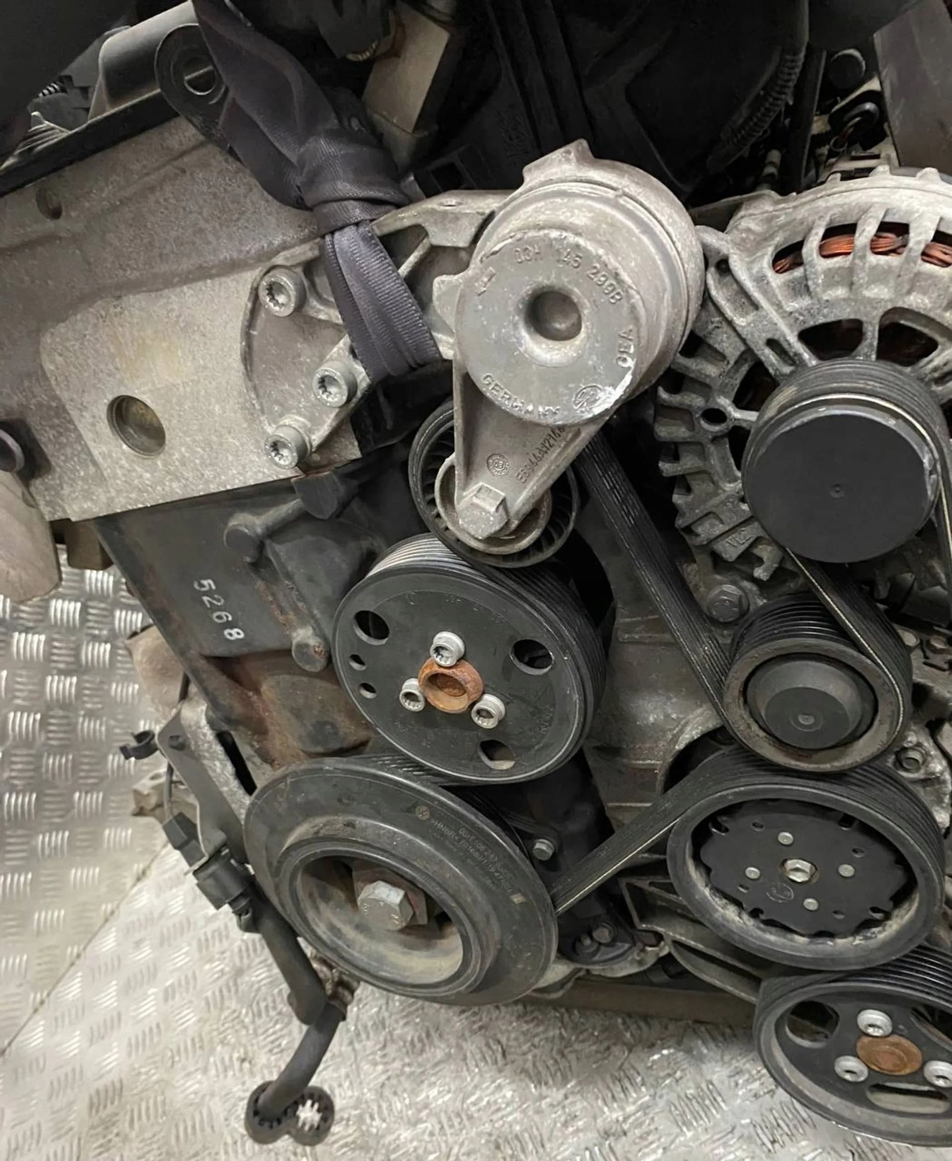 Moteur M 55.02 — vue 4