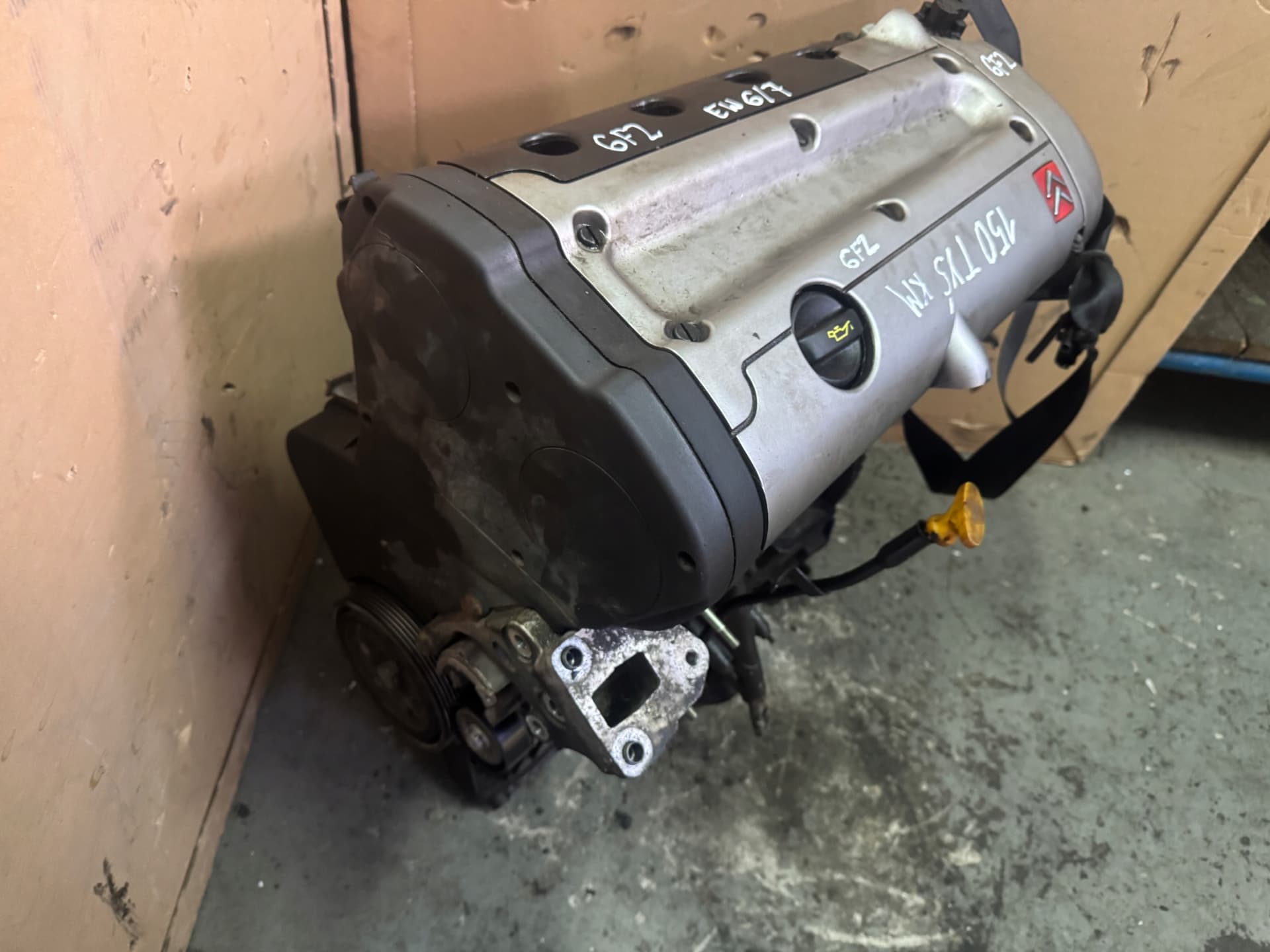 Moteur 6FZ (EW7J4) — vue 2