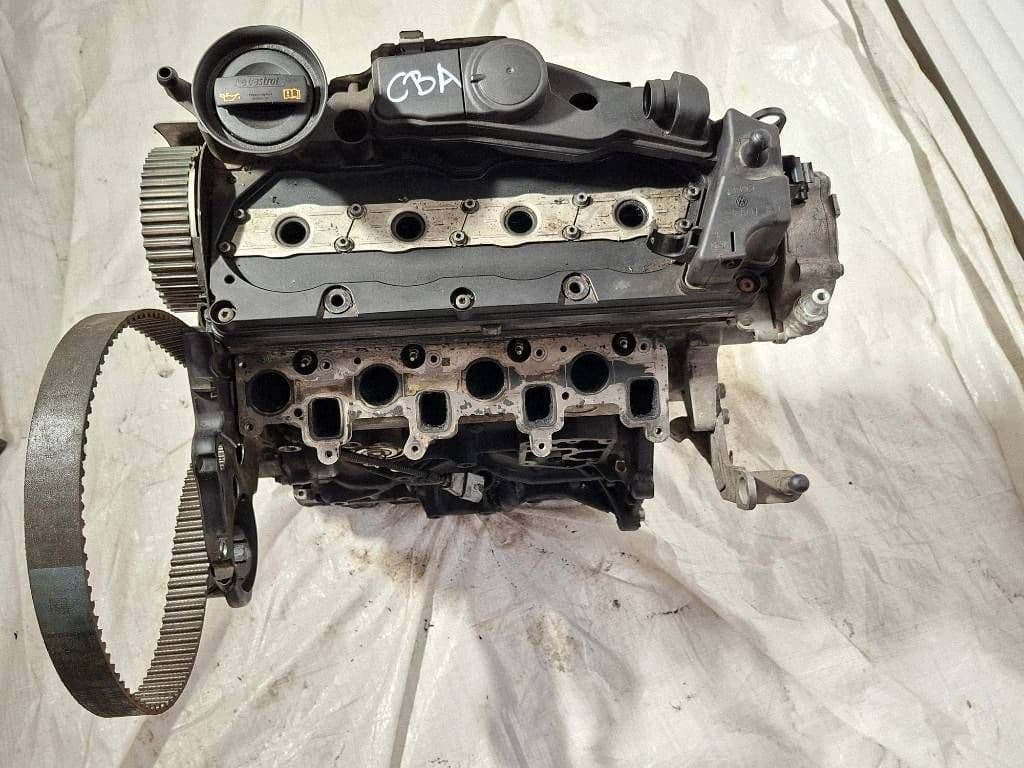 Moteur CBAA — vue 2